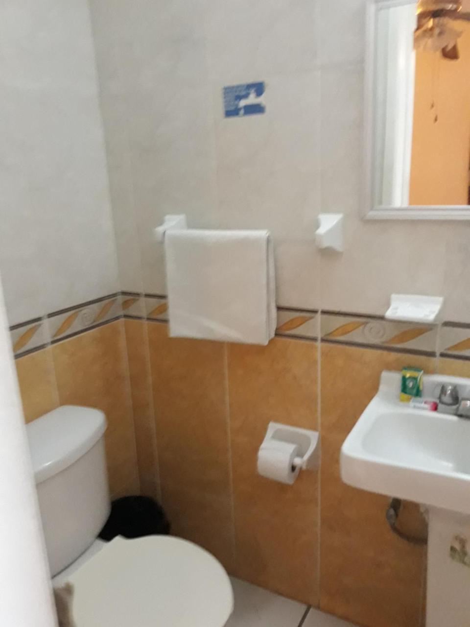 Versalles 2* Aguascalientes